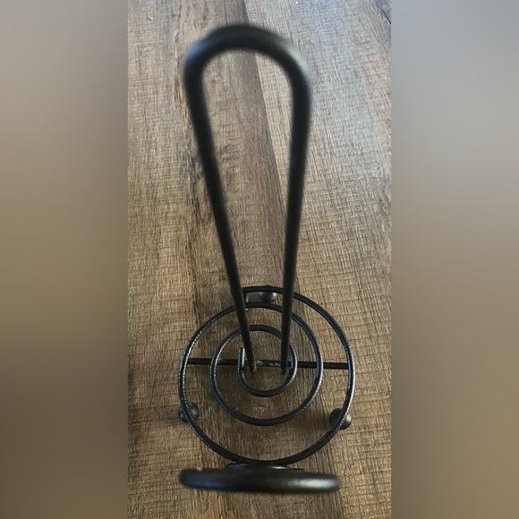 Black Metal Paper Towel Holder. Excellent condition. - Picture 2 of 5